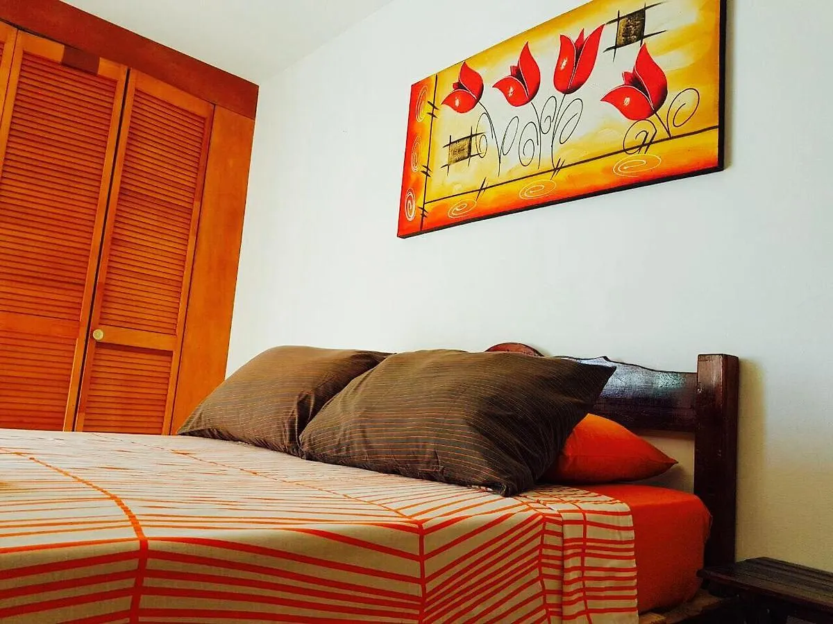 Estudios Calle 28 contacts